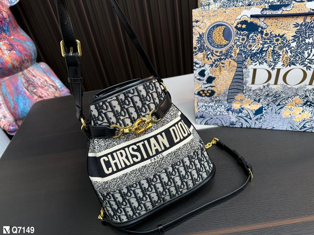 Replica Dior Bag 24*24CM