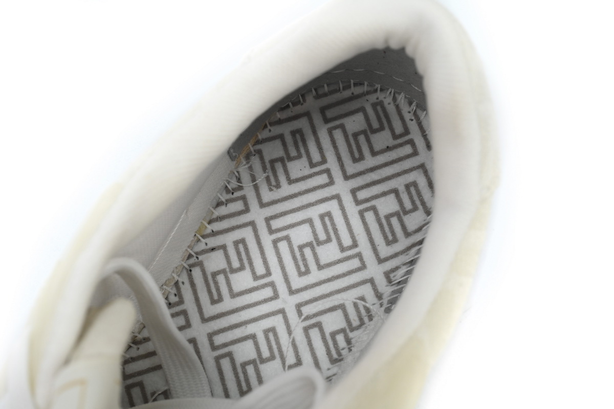 Replica Fendi Shoe Fendi Match White