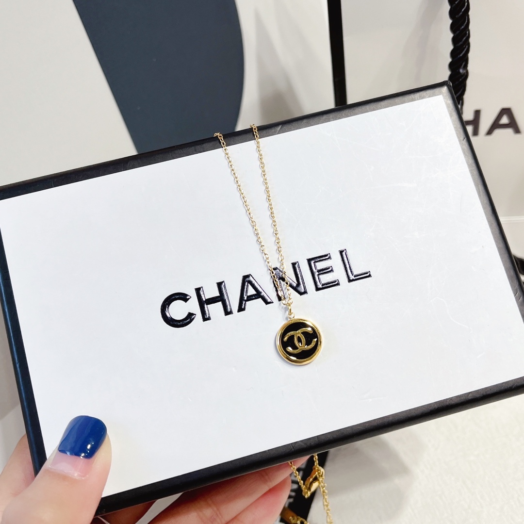 Replica CHANEL Necklace