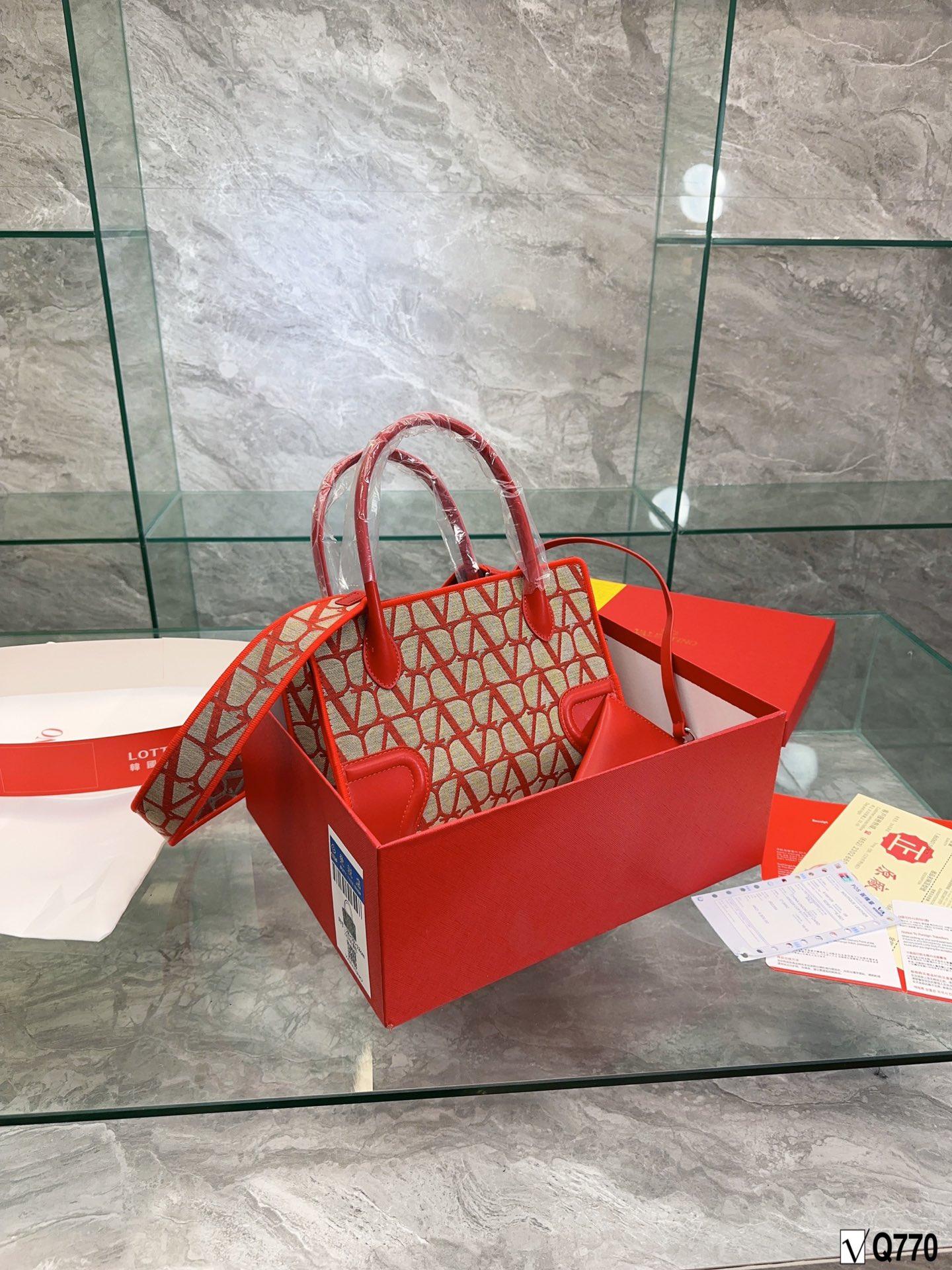 Replica Valentino Bag 28*20CM