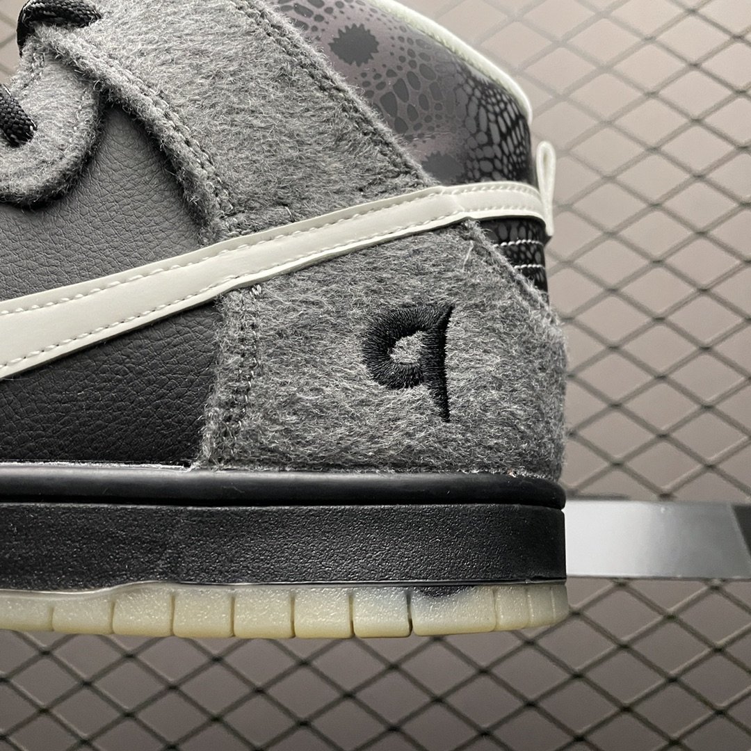 Replica Nike Dunk SB Shoe Nike Dunk SB High 645986-010 Size 39-45