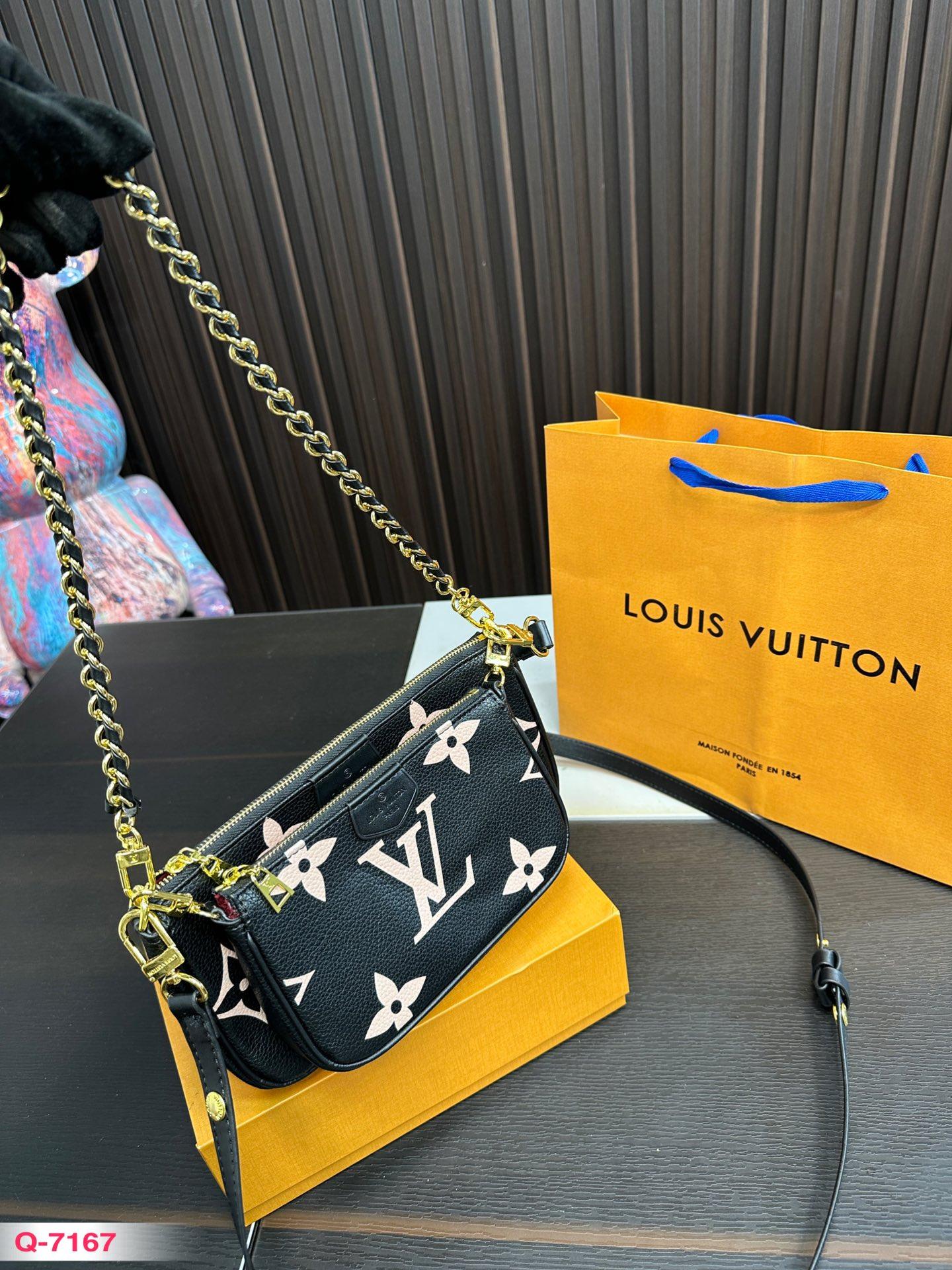 Replica Louis Vuitton Bag 12*23CM