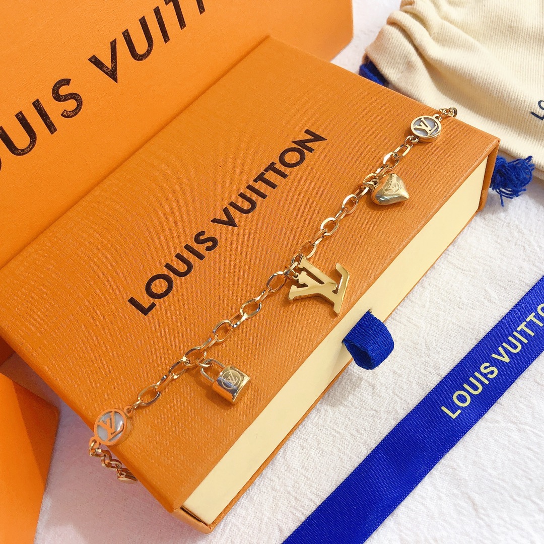 Replica LOUIS VUITTON Necklace