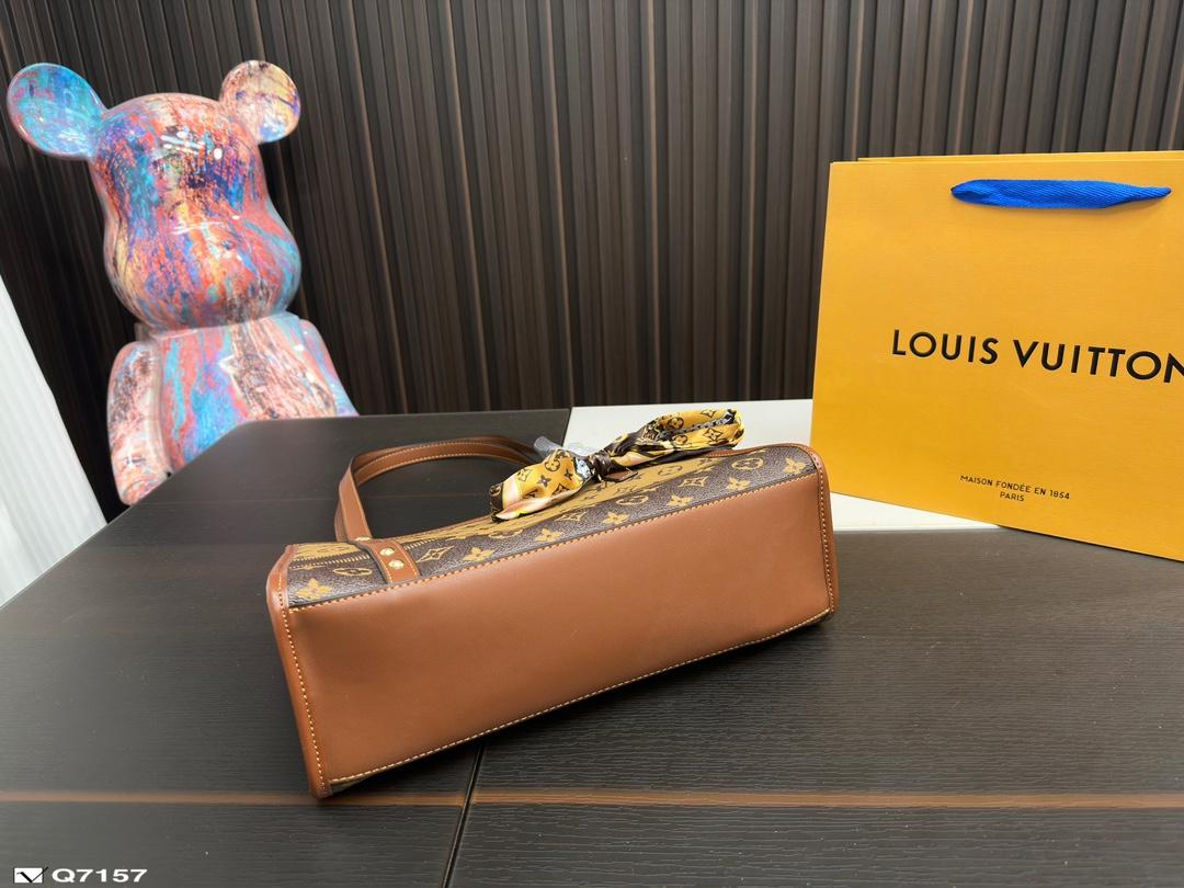 Replica Louis Vuitton Bag 32*22CM