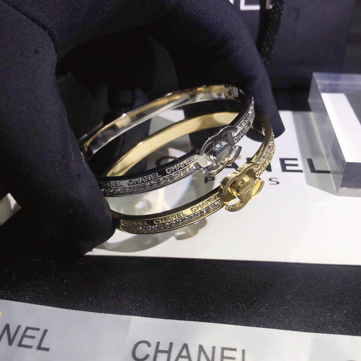 Replica CHANEL Bangle