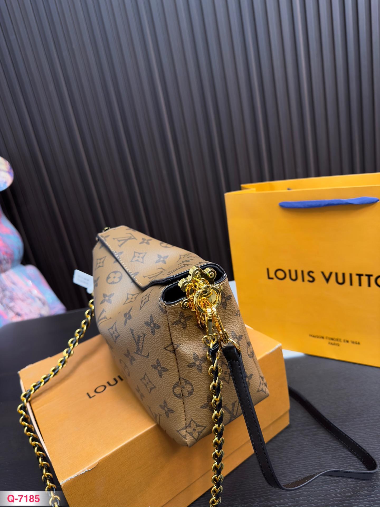 Replica Louis Vuitton Bag 23*15CM
