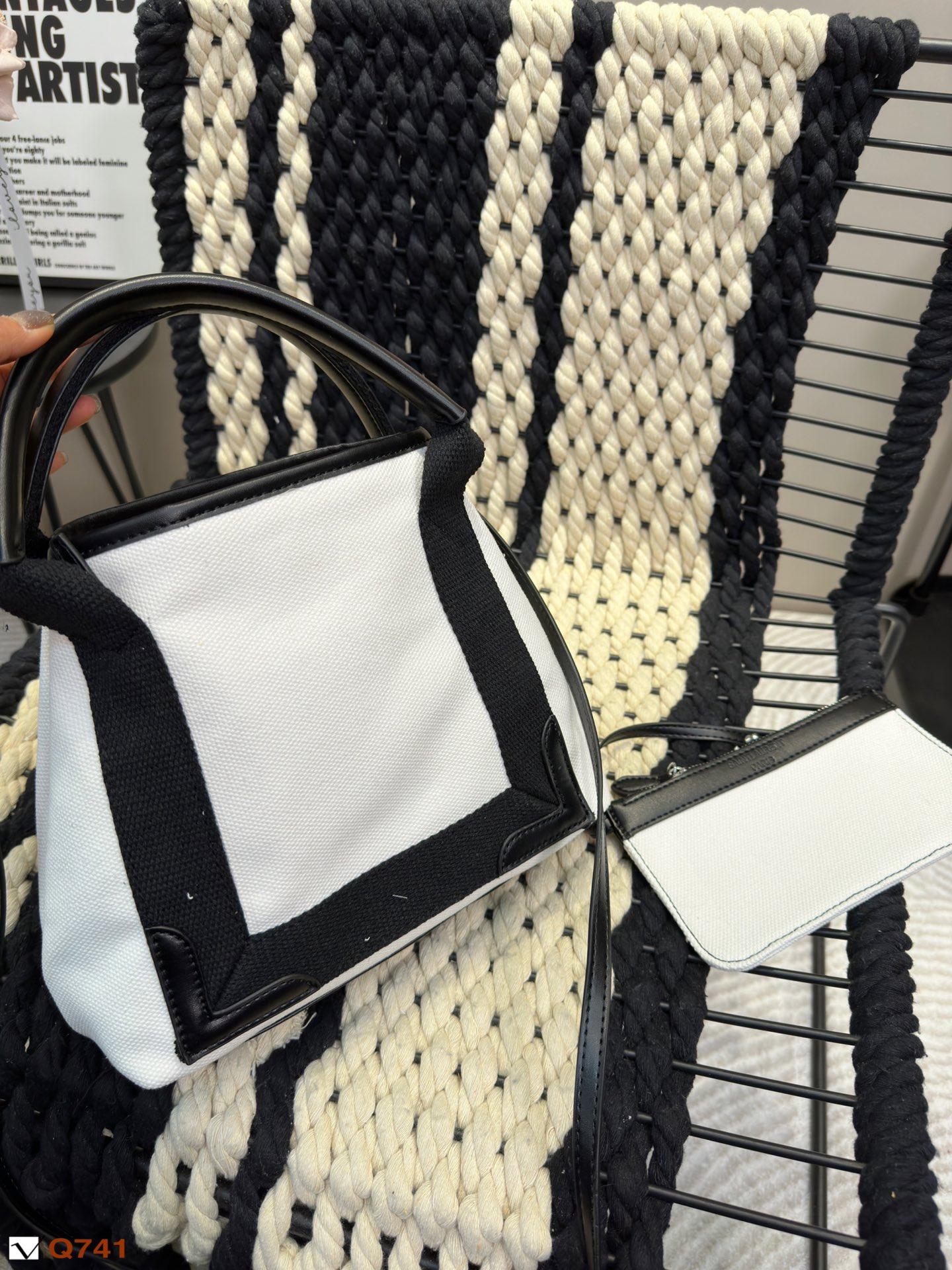 Replica Balenciaga Bag 27*23CM