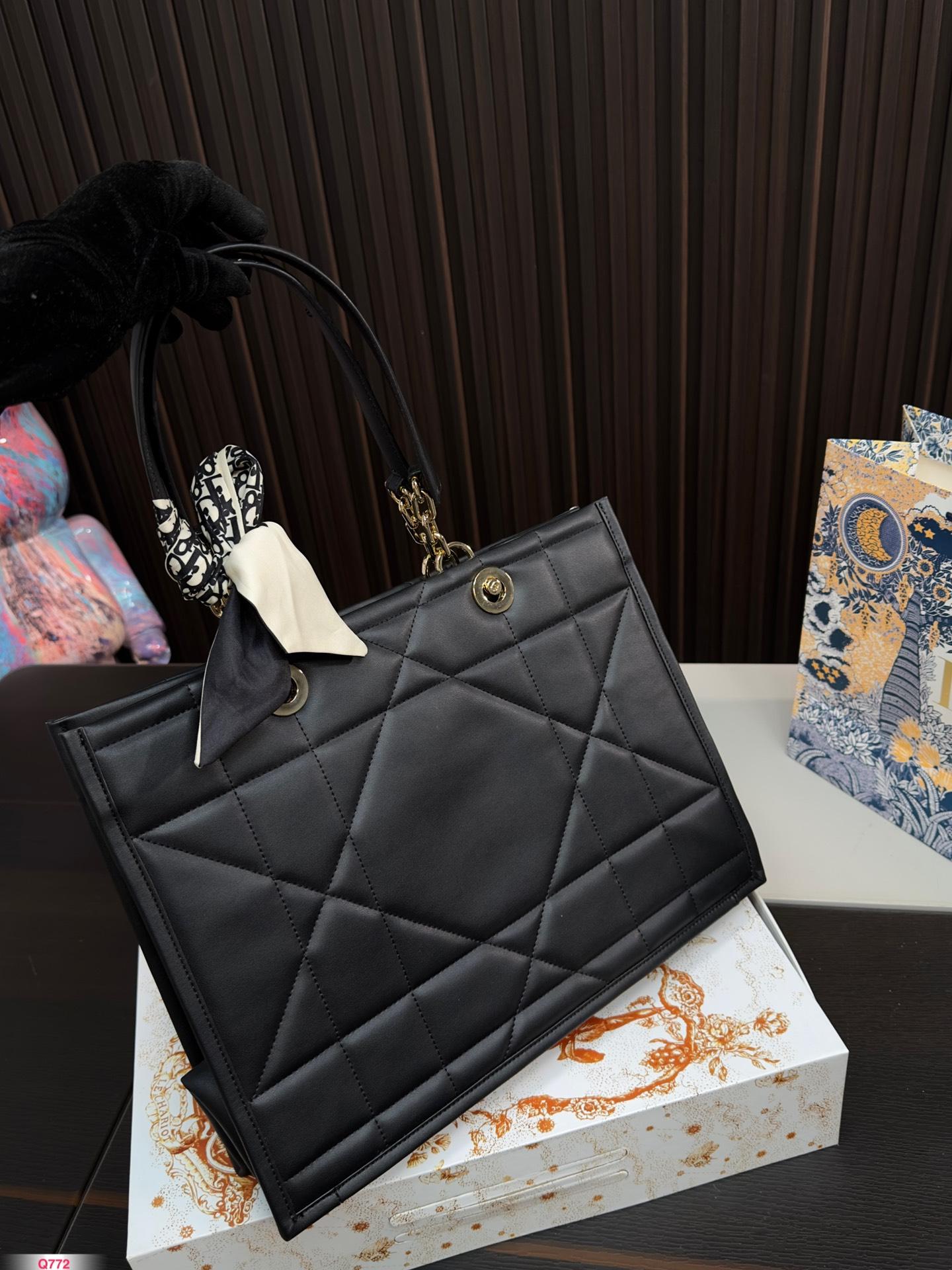 Replica Dior Bag  25*21CM/36*27CM