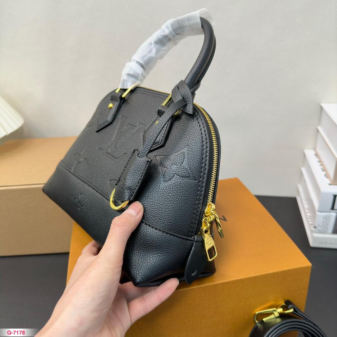 Replica Louis Vuitton Bag 24*18CM