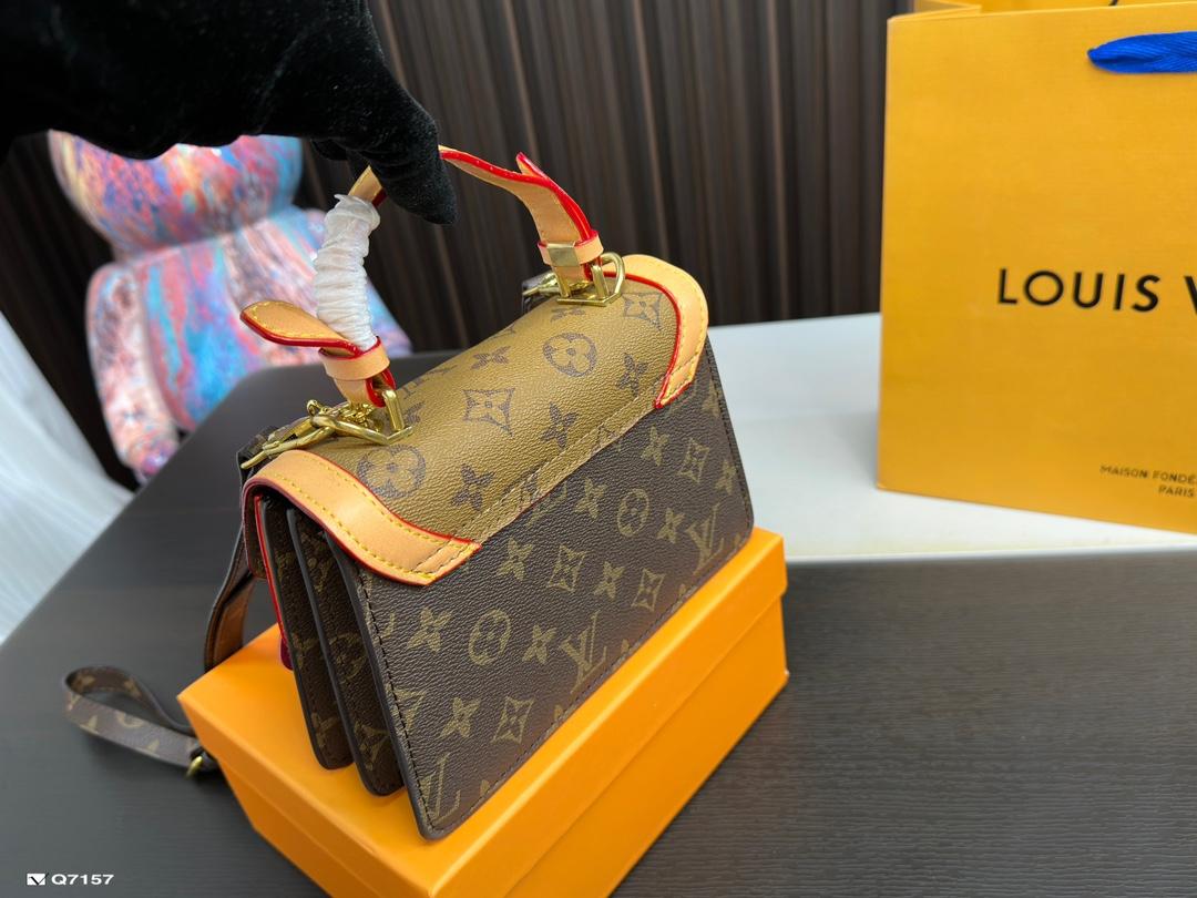 Replica Louis Vuitton Bag 13*19CM
