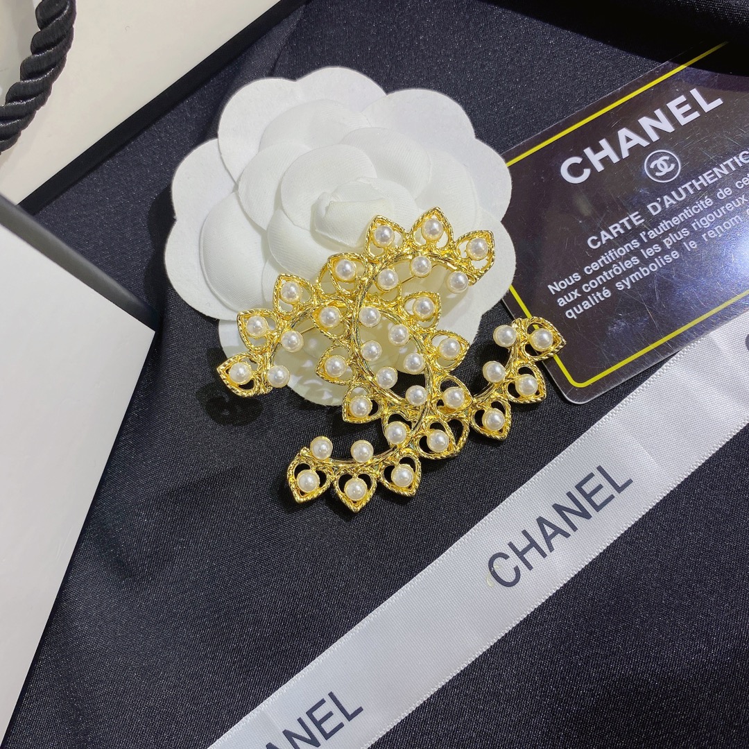 Replica CHANEL Brooch