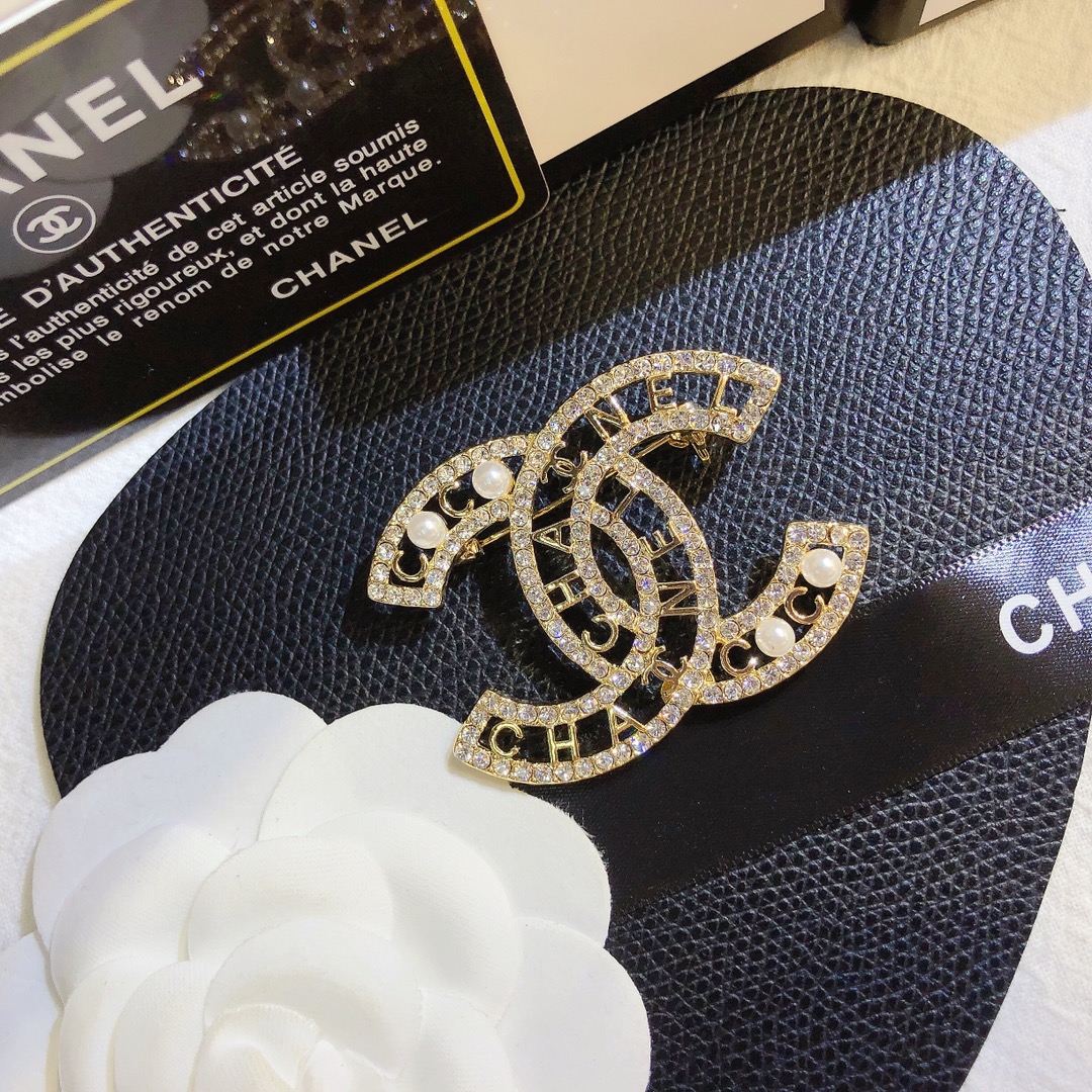 Replica CHANEL Brooch