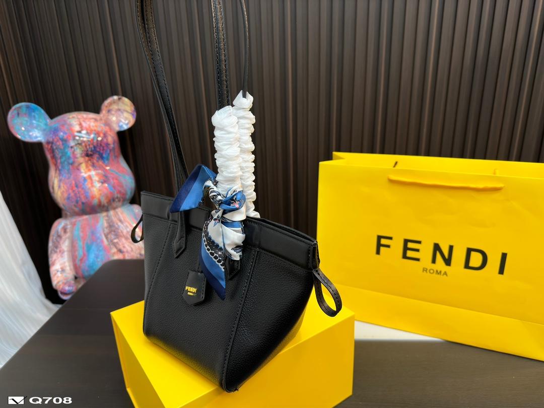 Replica Fendi Bag 15*20CM