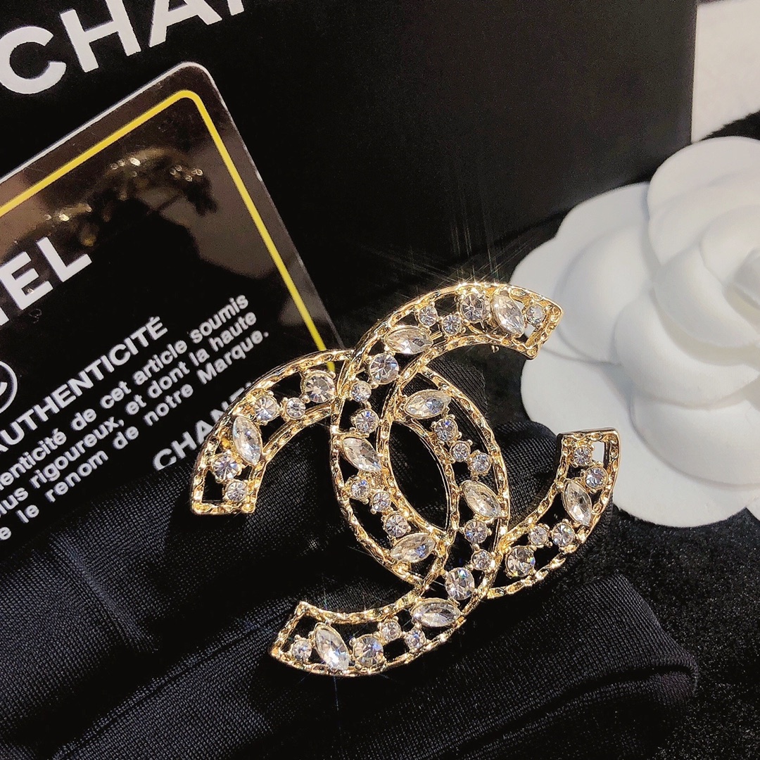 Replica CHANEL Brooch