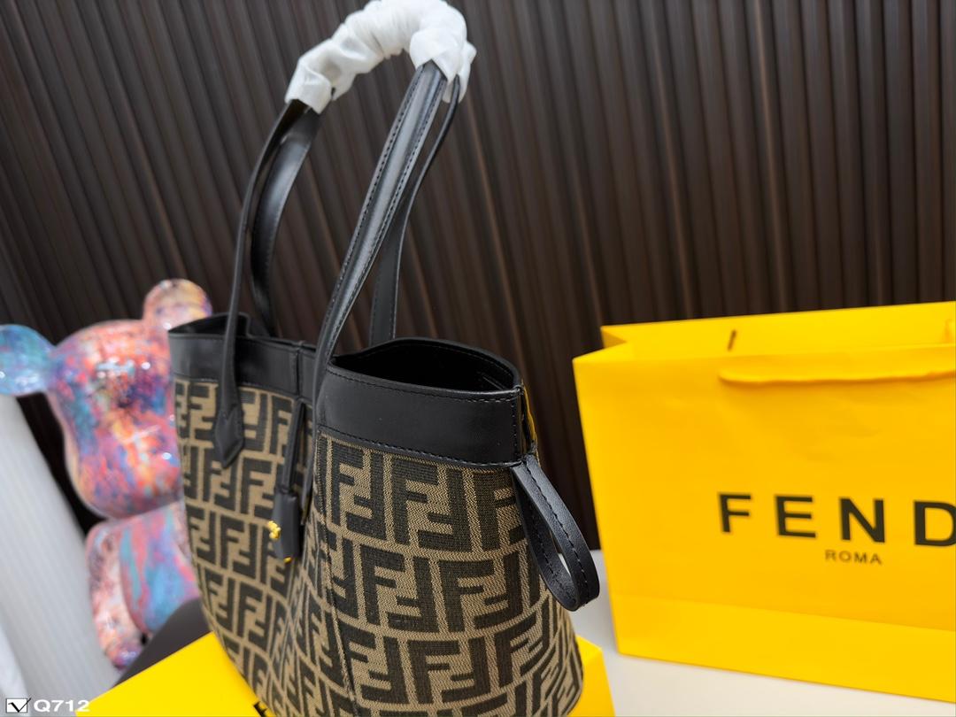 Replica Fendi Bag 25*26CM