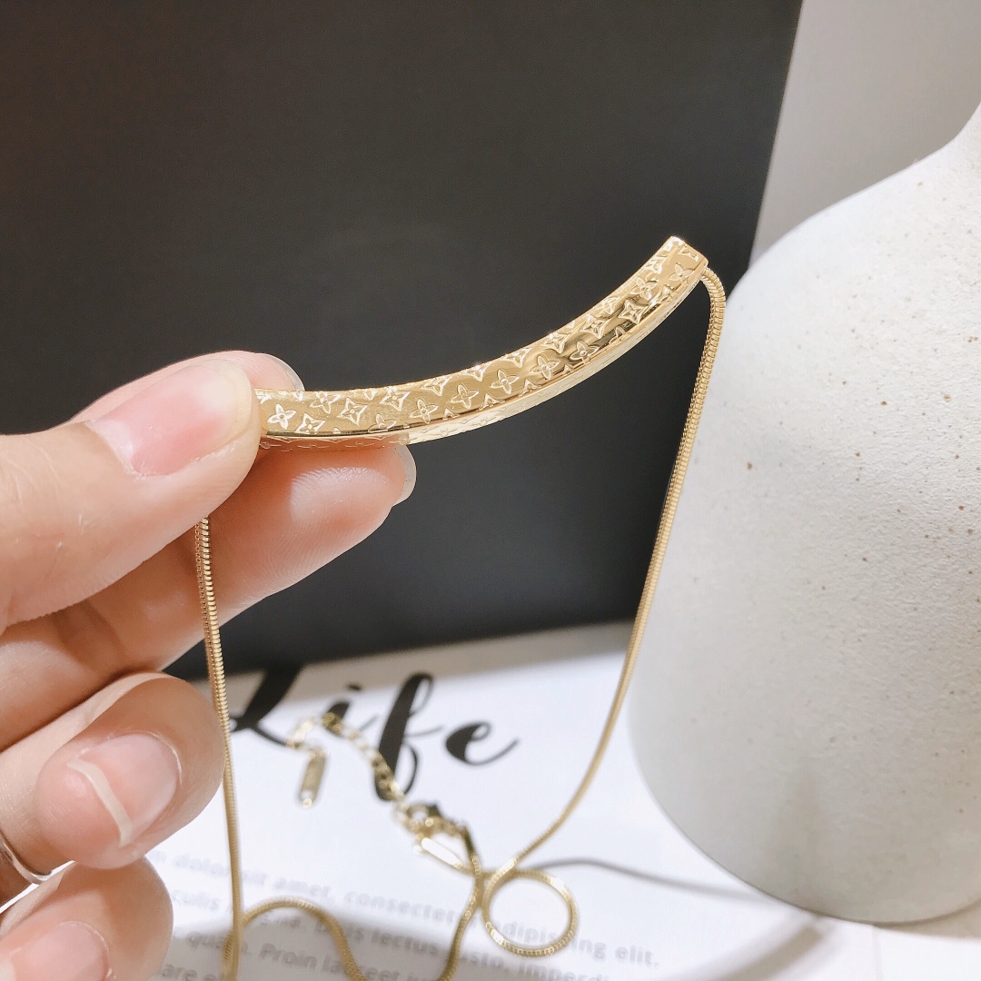 Replica LOUIS VUITTON Necklace