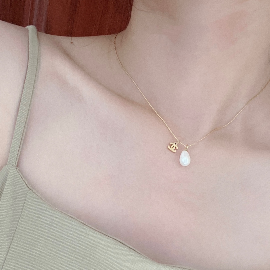 Replica CHANEL Necklace