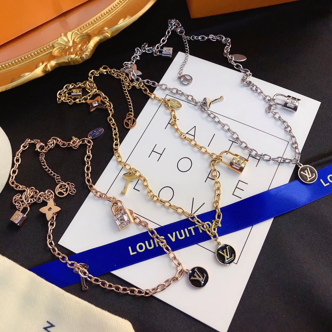 Replica LOUIS VUITTON Necklace