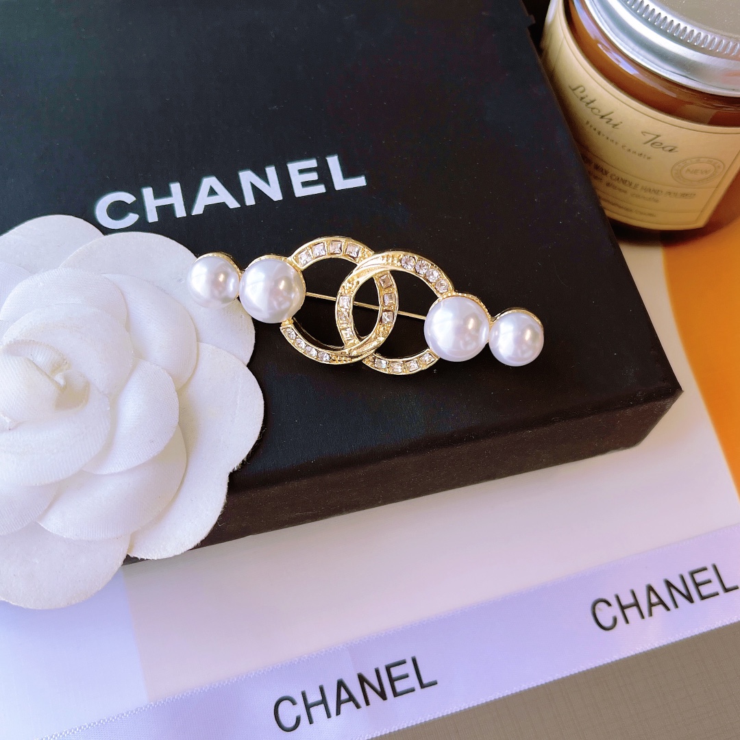 Replica CHANEL Brooch