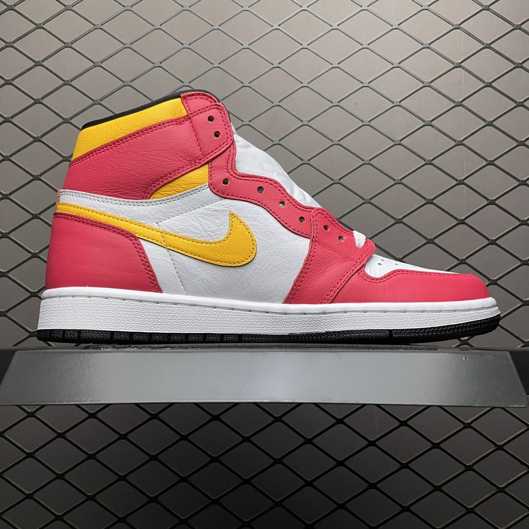 Replica Air Jordan Shoe Air Jordan 1 Retro Hi OG Light Fusion Red AJ1 555088-603 Size 40-47