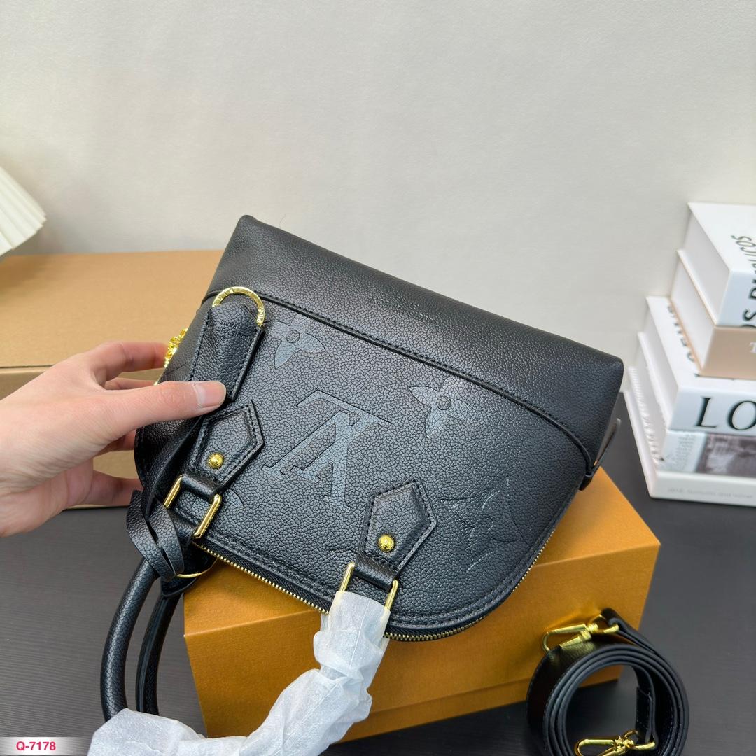 Replica Louis Vuitton Bag 24*18CM