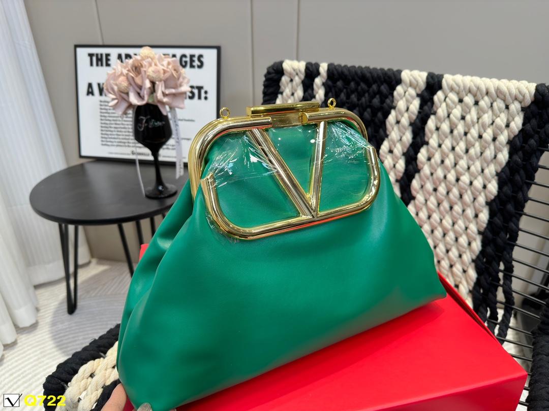 Replica Valentino Bag 38*23CM