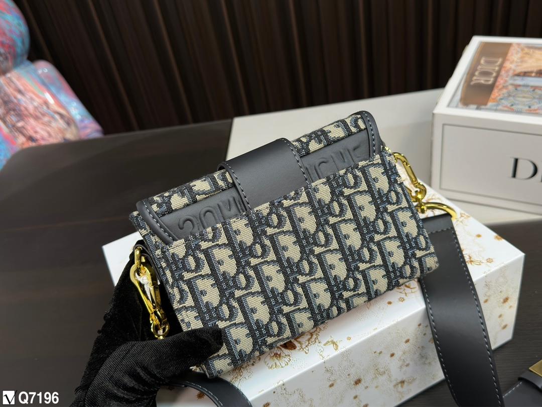 Replica Dior Bag 12*17CM