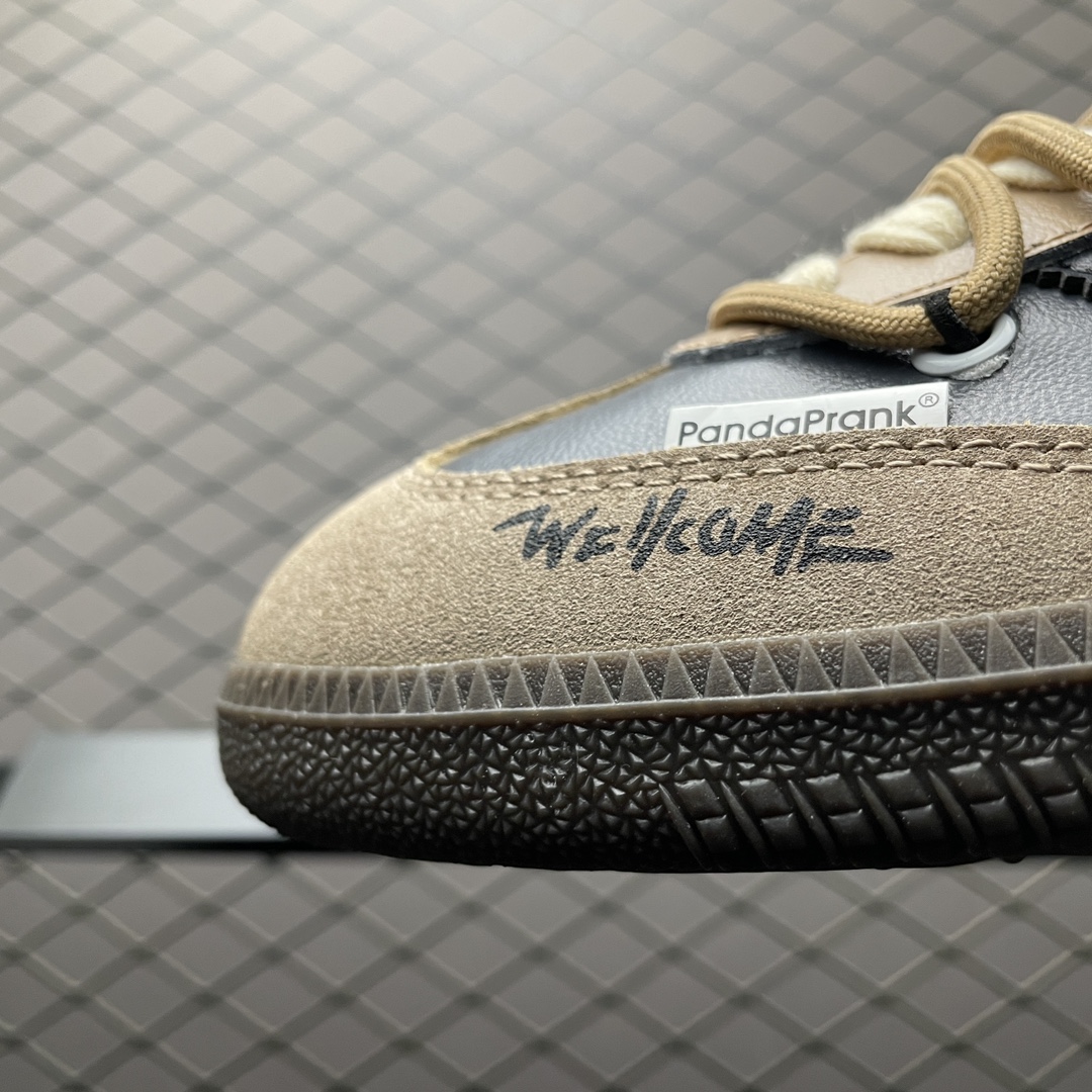 Replica Adidas Shoe Panda Prank x Adidas Samba