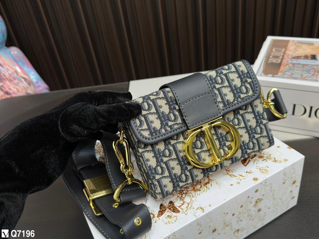 Replica Dior Bag 12*17CM