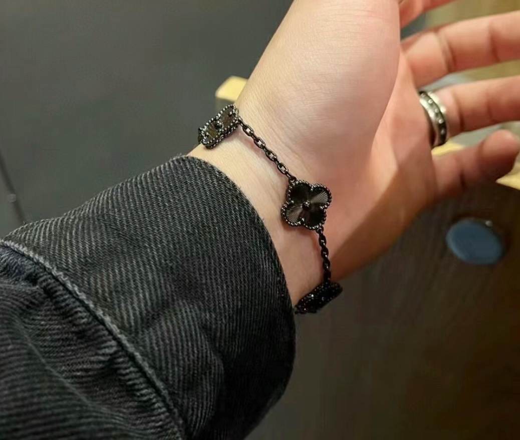 Replica VanCleef Arpels Bracelet