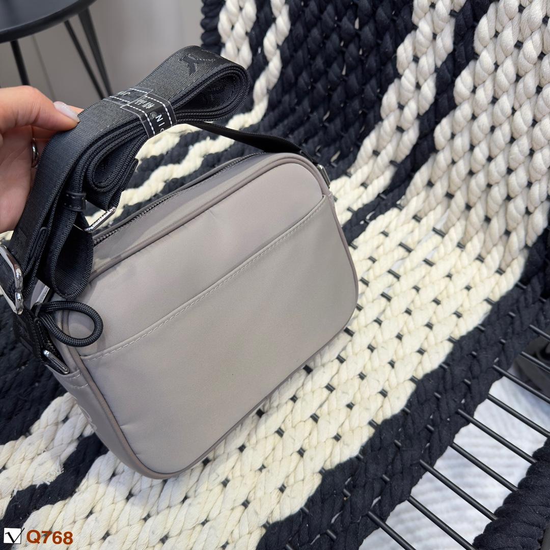 Replica Burberry Bag 20*15CM