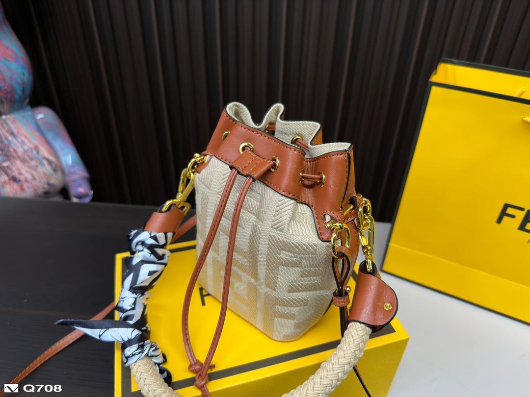 Replica Fendi Bag 12*17CM