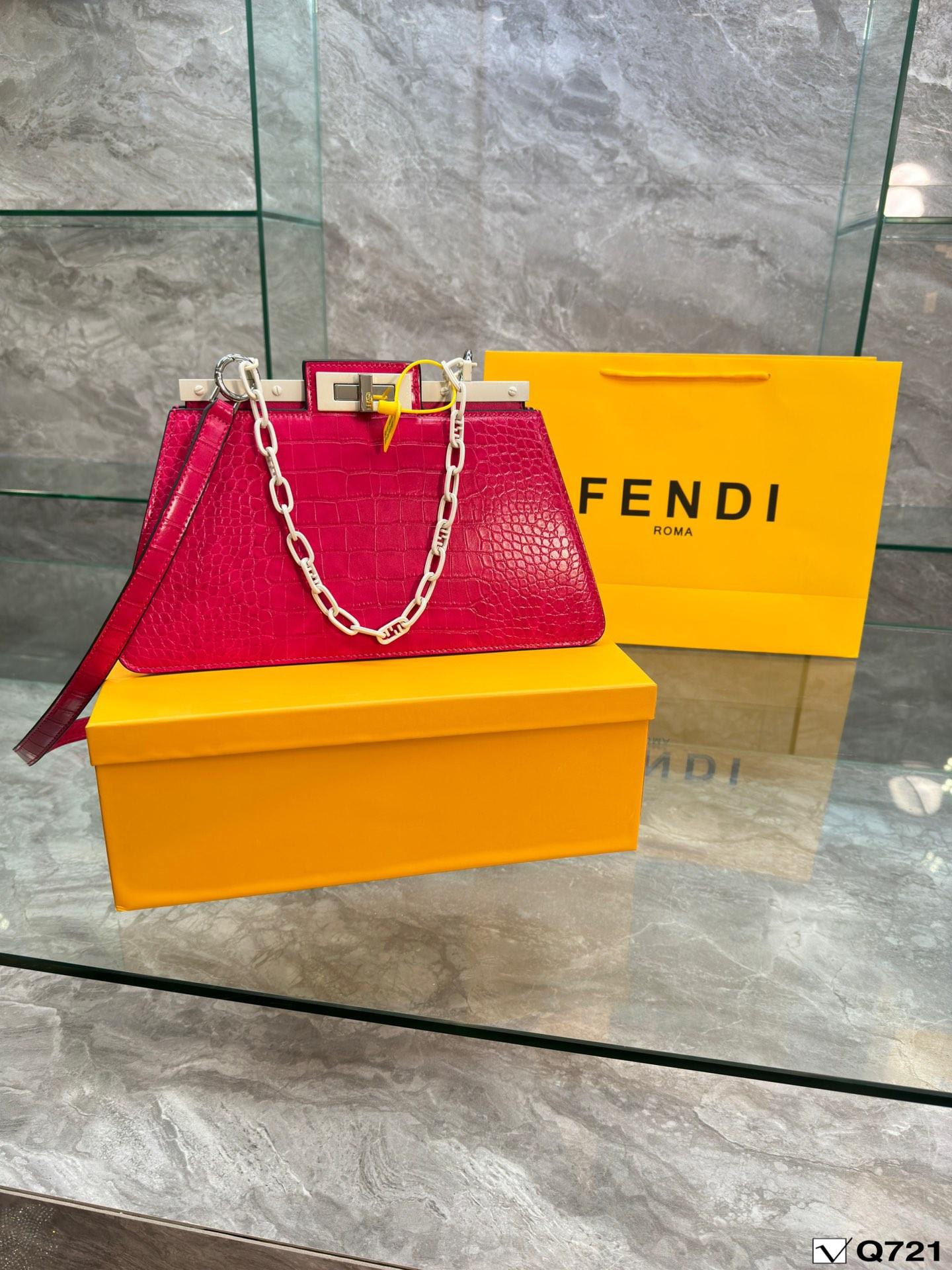 Replica Fendi Bag  30*15CM