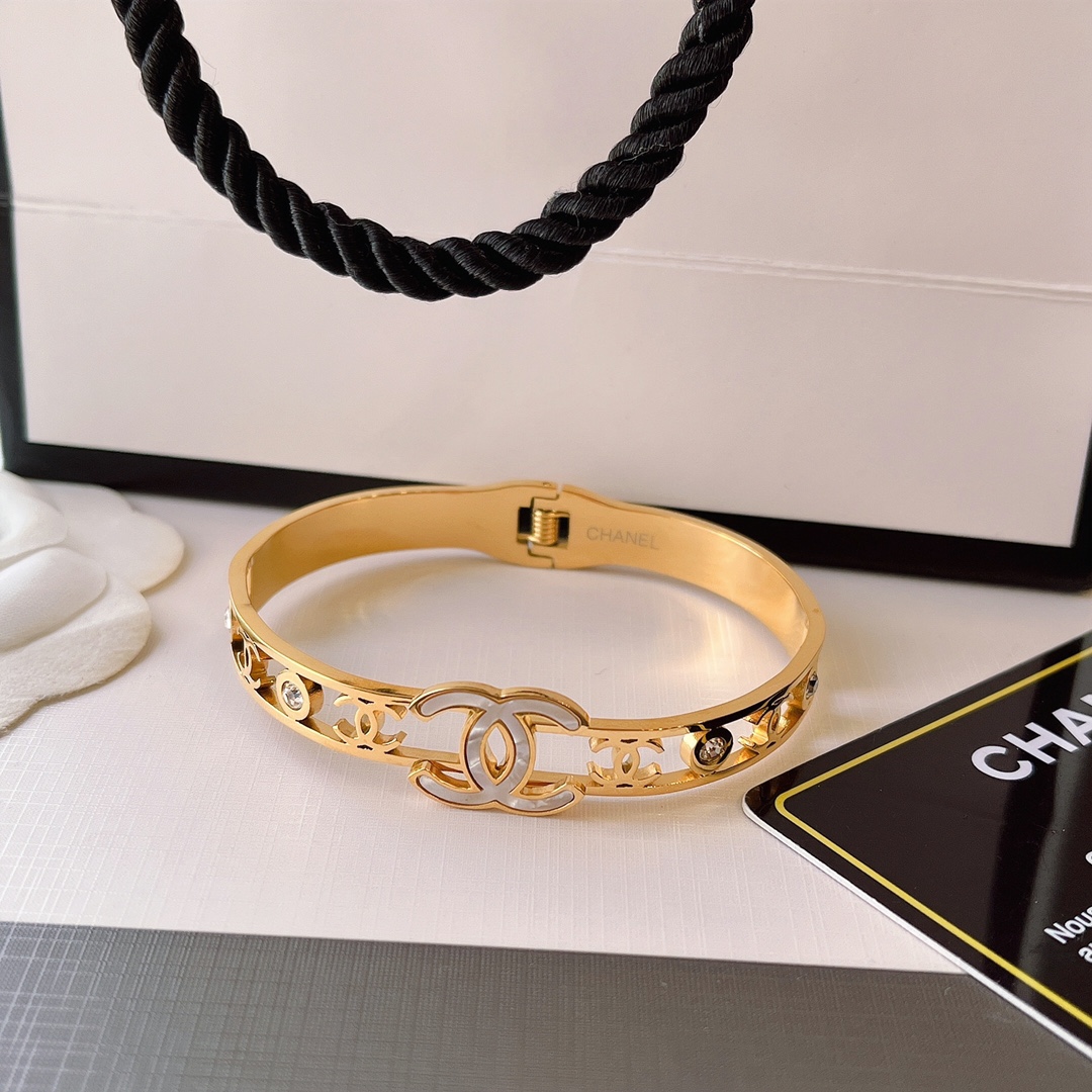 Replica CHANEL Bangle