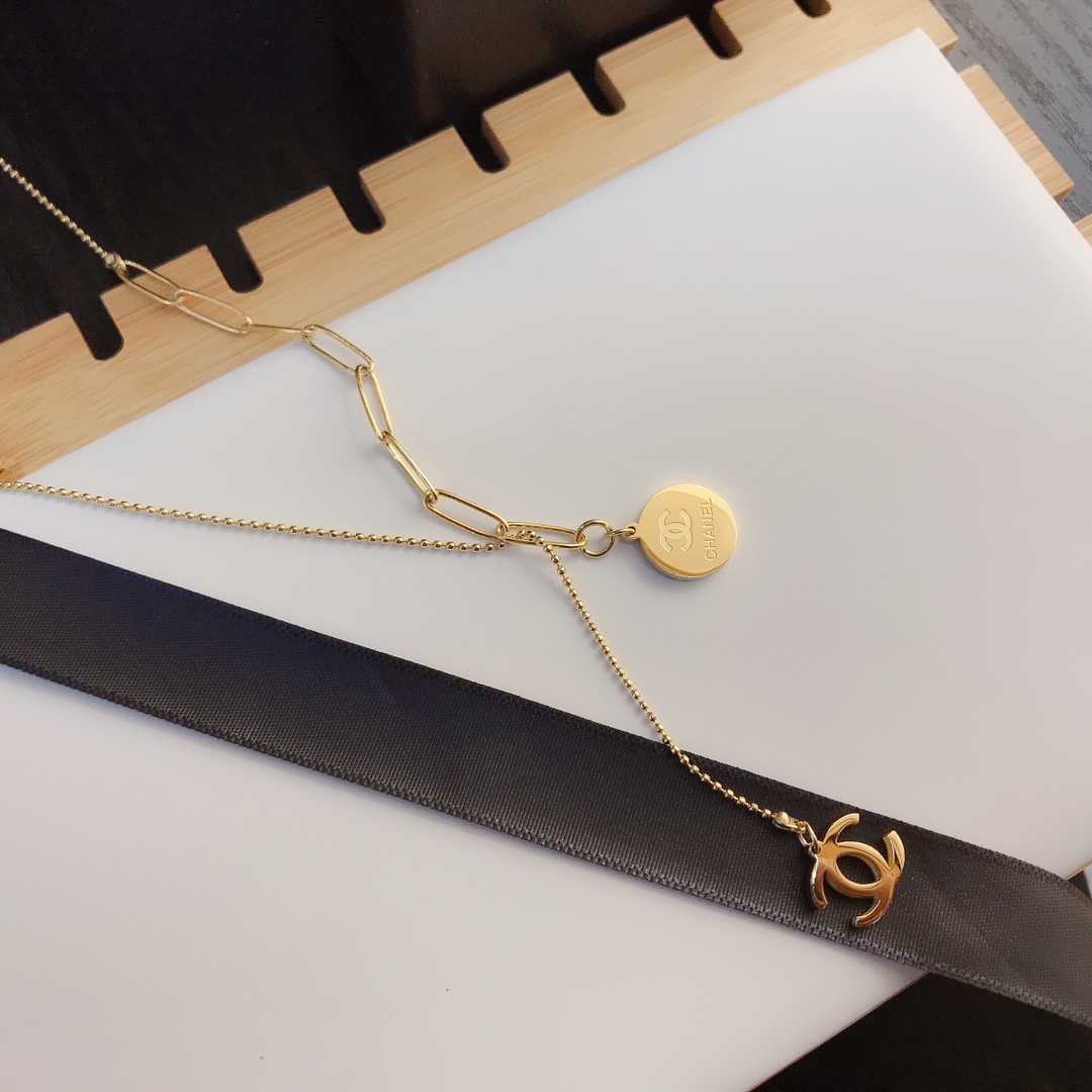 Replica CHANEL Necklace