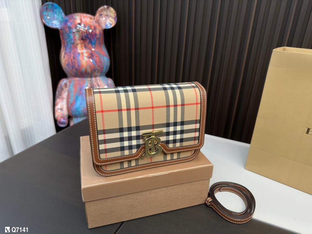 Replica Burberry Bag 21*11CM