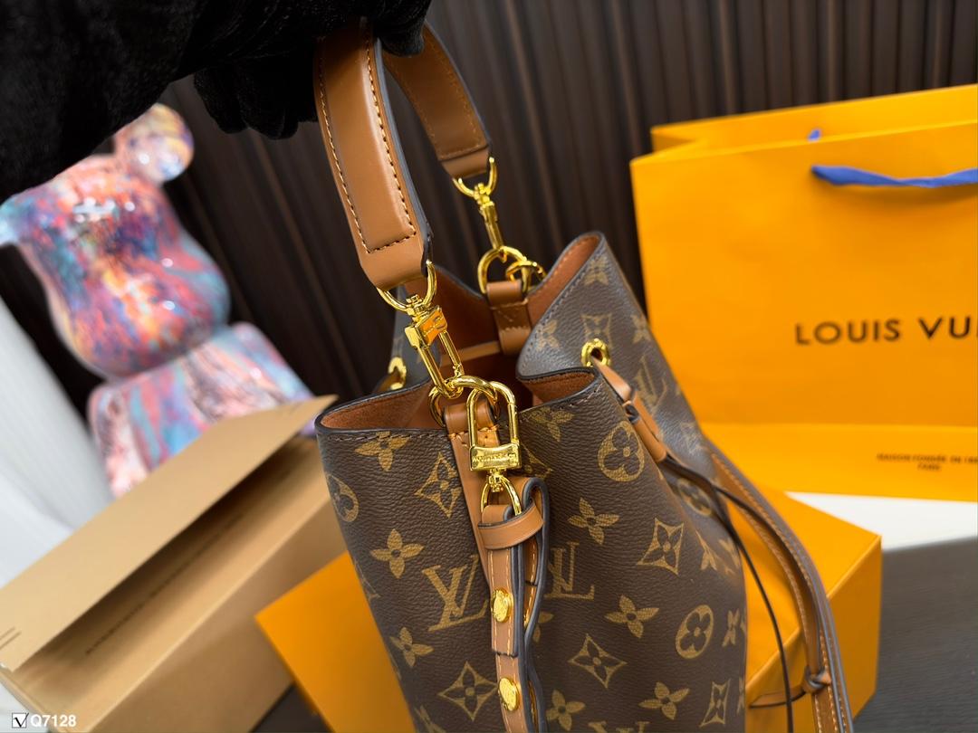 Replica Louis Vuitton Bag 20*20CM