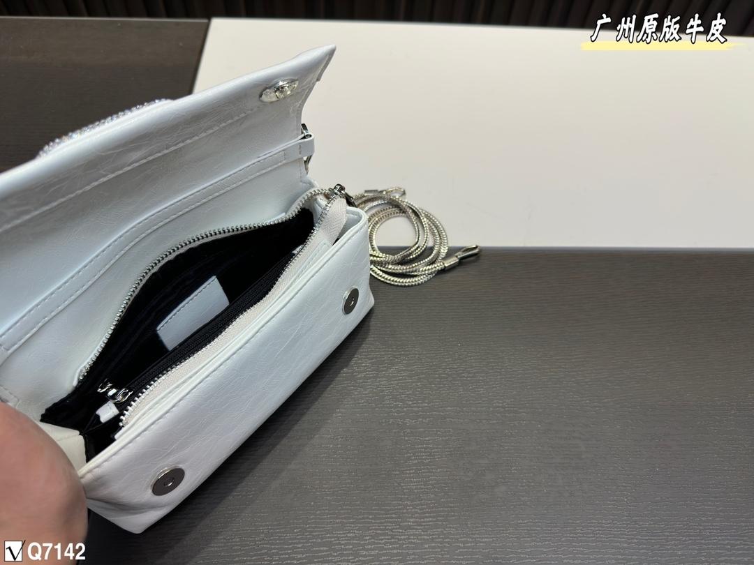 Replica Valentino Bag 21*11CM