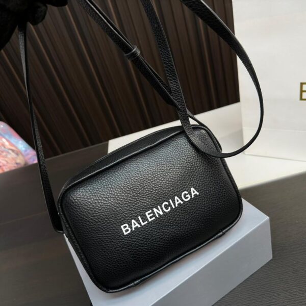 Replica Balenciaga Bag 21*14CM