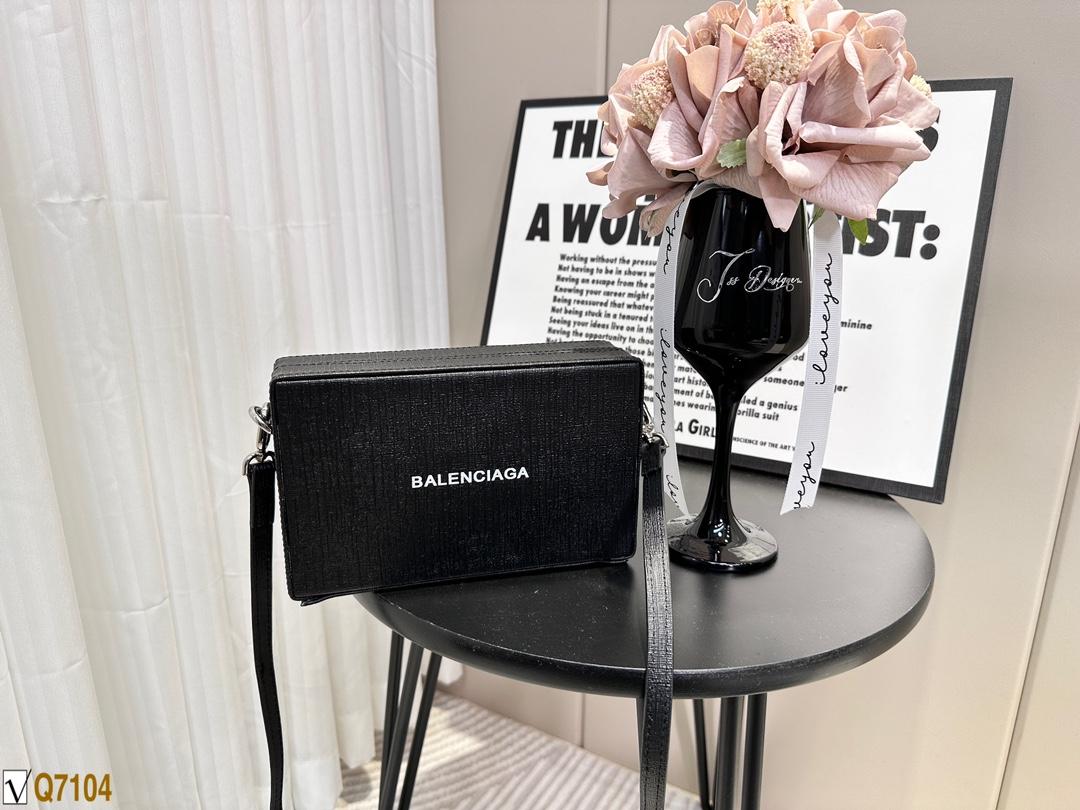 Replica Balenciaga Bag 19*12CM