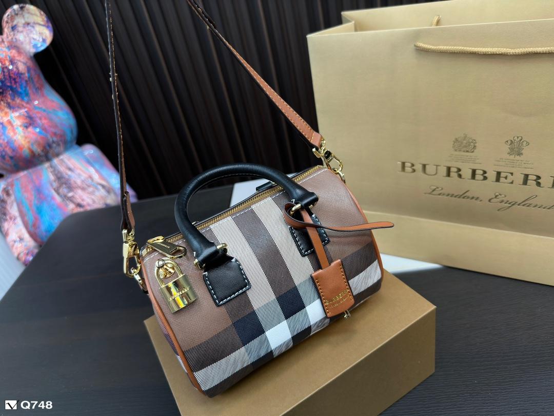 Replica Burberry Bag 18*12CM