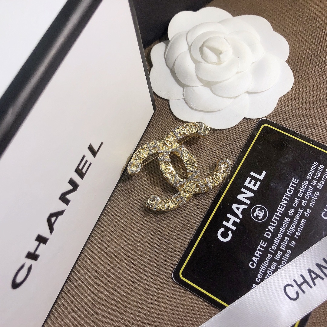 Replica CHANEL Brooch