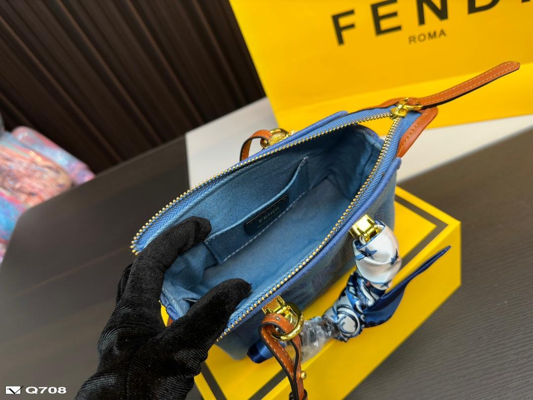 Replica Fendi Bag 17*12CM