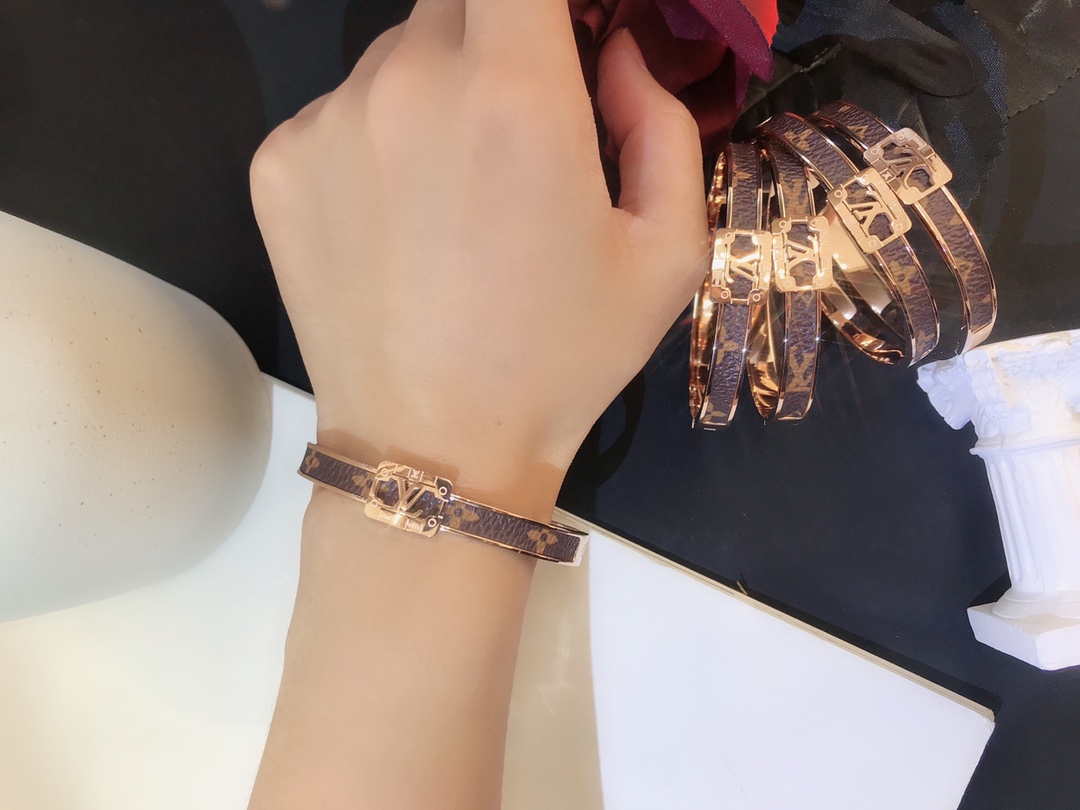 Replica LOUIS VUITTON Bangle