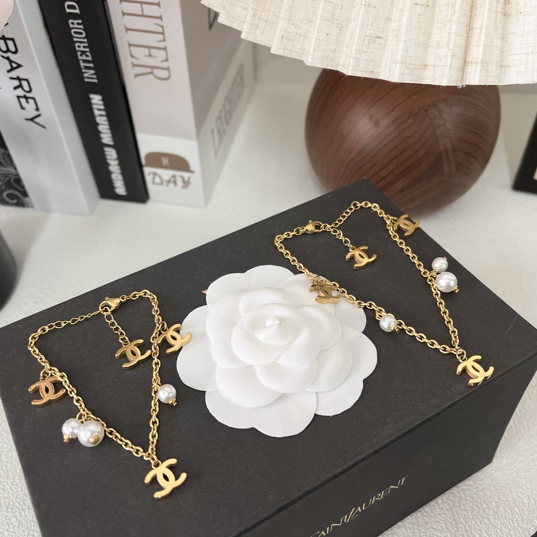 Replica CHANEL Bracelet
