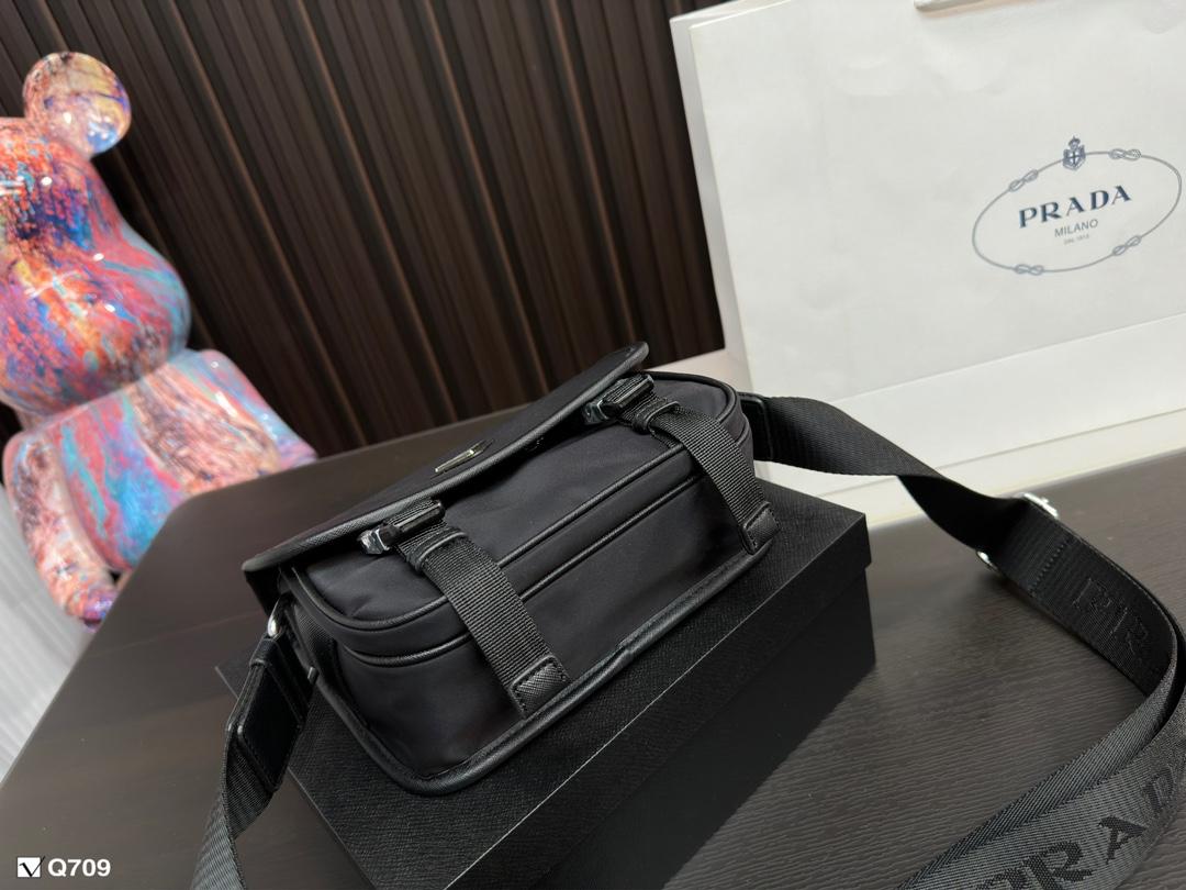 Replica Prada Bag 21*15CM