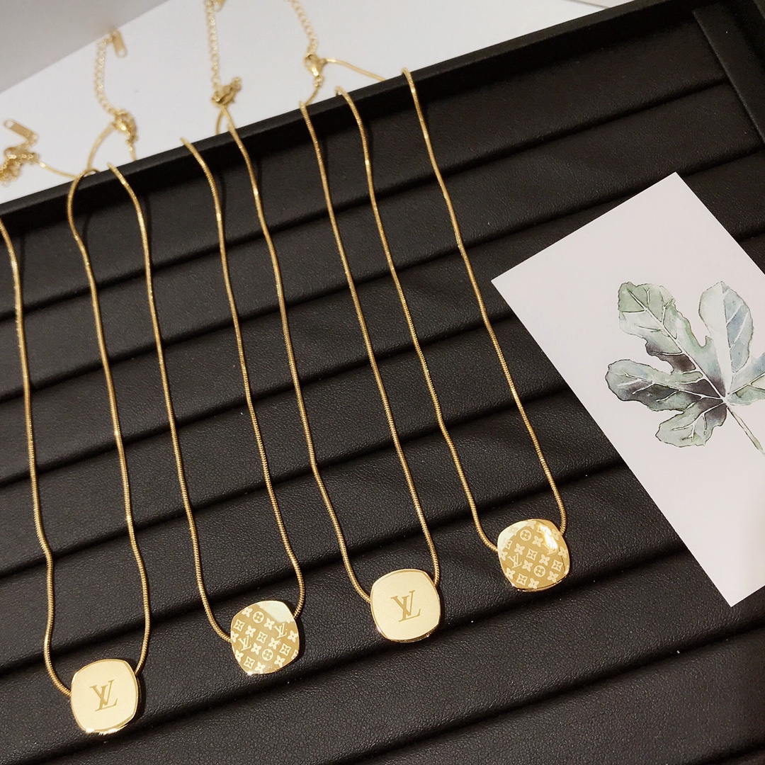 Replica LOUIS VUITTON Necklace