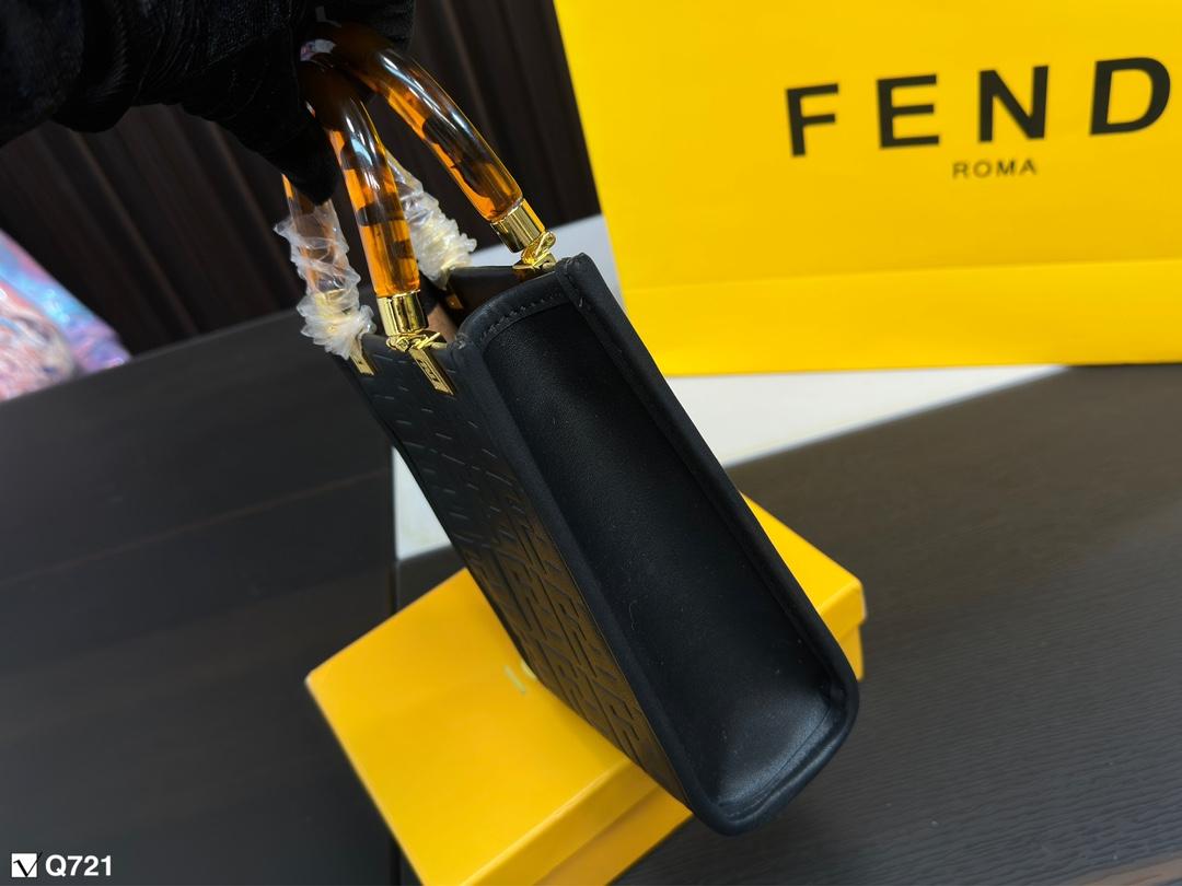 Replica Fendi Bag 12*18CM