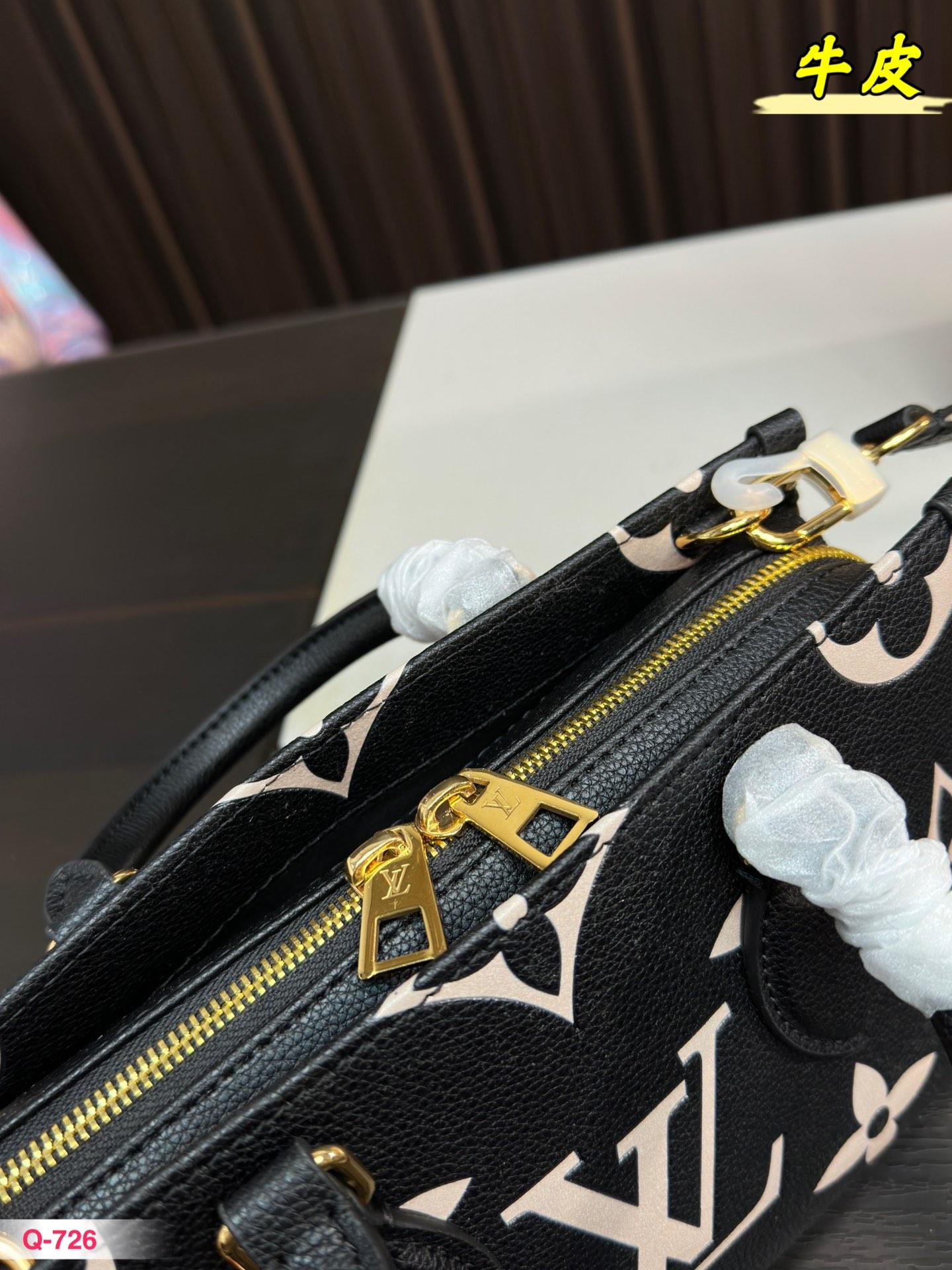 Replica Louis Vuitton Bag 14*26CM