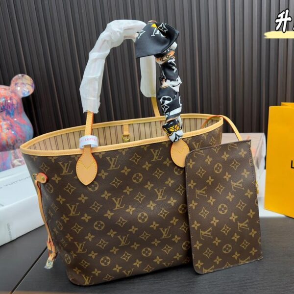 Replica Louis Vuitton Bag 24*33CM